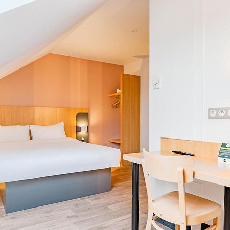 שאסנוי-דו-פוואטו B&B Hotel Poitiers 3 Futuroscope מראה חיצוני תמונה